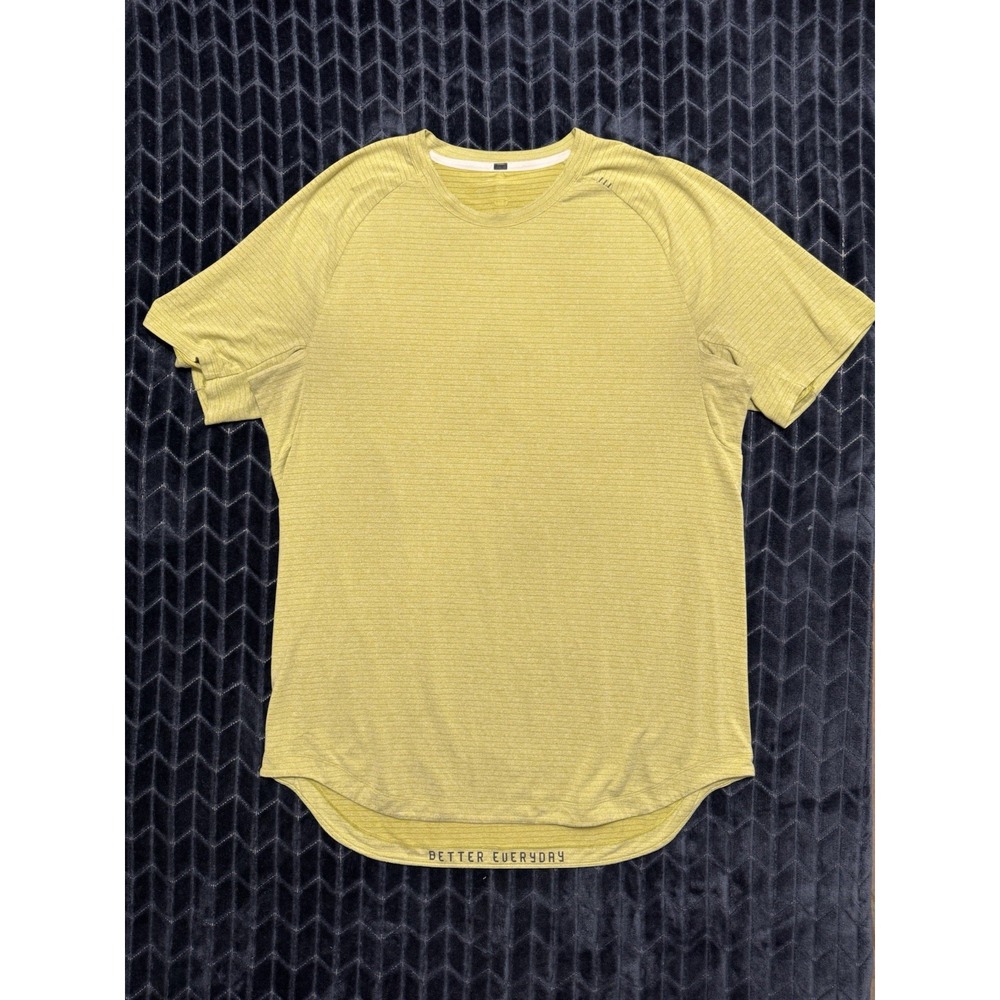 Lululemon Men's License To Train Drysense Shirt Drop Cut Yellow Short Sleeve XL